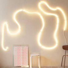 Lade das Bild in den Galerie-Viewer, Flex Tube - Designer Lamp (9m)