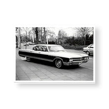 Lade das Bild in den Galerie-Viewer, Postkartenset - Aglaia Risch: Postkartenserie mit 40 Motiven