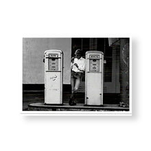 Lade das Bild in den Galerie-Viewer, Postkartenset - Aglaia Risch: Postkartenserie mit 40 Motiven