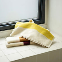 Lade das Bild in den Galerie-Viewer, Gästehandtücher im Set - Pink Royal Blue Brown (3-tlg.)