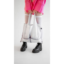 Lade das Bild in den Galerie-Viewer, Yoko Ono - Toilet Thoughts Falttasche