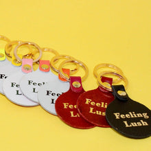 Lade das Bild in den Galerie-Viewer, Feeling Lush - Key Fob (pink)