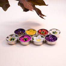 Lade das Bild in den Galerie-Viewer, Assorted Garden Flower Scented Tealights