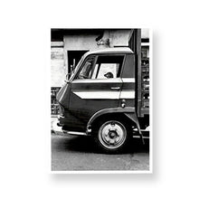 Lade das Bild in den Galerie-Viewer, Postkartenset - Aglaia Risch: Postkartenserie mit 40 Motiven