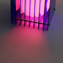 Lade das Bild in den Galerie-Viewer, Lớp Big Square in Blue - Sculptural Lamp