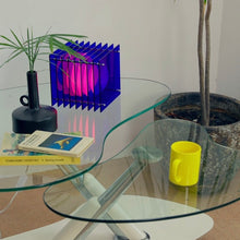 Lade das Bild in den Galerie-Viewer, Lớp Small Square in Blue - Sculptural Lamp