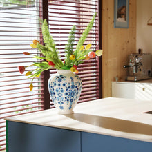 Lade das Bild in den Galerie-Viewer, Vase Bluedot