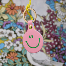 Lade das Bild in den Galerie-Viewer, Feeling Lush - Key Fob (pink)