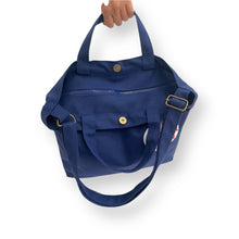 Lade das Bild in den Galerie-Viewer, David Shrigley - The Moon Makes Us Crazy - Cross Body Bag