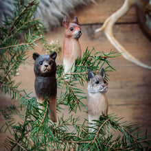 Lade das Bild in den Galerie-Viewer, Wooden Christmas Tree Ornament - Squirrel