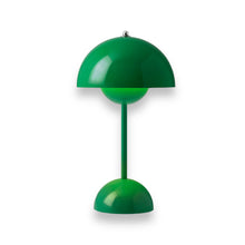 Lade das Bild in den Galerie-Viewer, Flowerpot VP9 Verner Panton 1968 - Signal Green