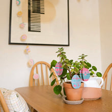 Lade das Bild in den Galerie-Viewer, Easter Egg Paper Ornaments