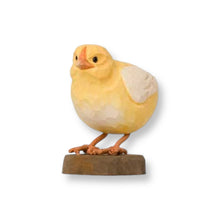 Lade das Bild in den Galerie-Viewer, Perky Chick - DecoBird
