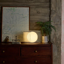 Lade das Bild in den Galerie-Viewer, Lớp Big Square in Clear - Sculptural Lamp