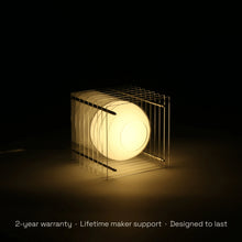 Lade das Bild in den Galerie-Viewer, Lớp Big Square in Clear - Sculptural Lamp