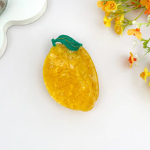 Lade das Bild in den Galerie-Viewer, Yellow Lemon Acetate Fruit - Hair Claw Clip