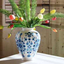 Lade das Bild in den Galerie-Viewer, Vase Bluedot