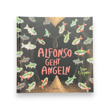 Lade das Bild in den Galerie-Viewer, Alfonso geht angeln