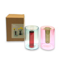 Lade das Bild in den Galerie-Viewer, Small Reversible Vase