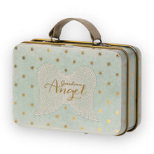 Lade das Bild in den Galerie-Viewer, Engelmaus im Koffer