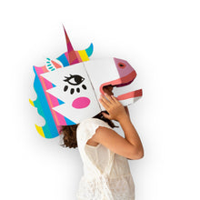 Lade das Bild in den Galerie-Viewer, Lily - 3D Cardboard Mask