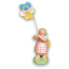 Lade das Bild in den Galerie-Viewer, Mädchen mit Stiefmütterchen - Wend & Kühn