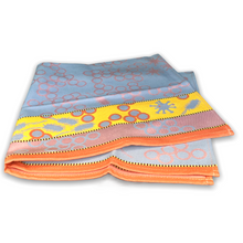 Lade das Bild in den Galerie-Viewer, Bella Salmonella pink kitchen set