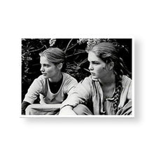 Lade das Bild in den Galerie-Viewer, Postkartenset - Aglaia Risch: Postkartenserie mit 40 Motiven
