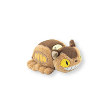Lade das Bild in den Galerie-Viewer, Plush Beanbag Catbus - My Neighbor Totoro
