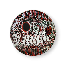 Lade das Bild in den Galerie-Viewer, Yayoi Kusama - Women Wait For Love, But Men Always Walk Away - Ceramic Plate
