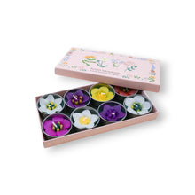 Lade das Bild in den Galerie-Viewer, Assorted Garden Flower Scented Tealights
