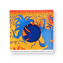 Lade das Bild in den Galerie-Viewer, Yayoi Kusama - Joy I Feel Handkerchief
