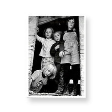 Lade das Bild in den Galerie-Viewer, Postkartenset - Aglaia Risch: Postkartenserie mit 40 Motiven
