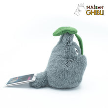 Lade das Bild in den Galerie-Viewer, Beanbag Totoro Leaf - My Neighbor Totoro
