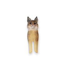 Lade das Bild in den Galerie-Viewer, Wooden Christmas Tree Ornament - Lynx

