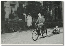Lade das Bild in den Galerie-Viewer, Gebrüder Kölnig Postkartenverlag - Willy van Heekern: Essen, 1930er Jahre 
