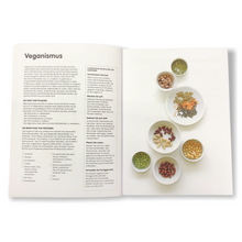 Lade das Bild in den Galerie-Viewer, Kochbuch: Super einfach - Vegan
