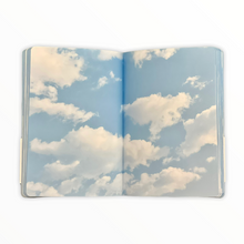 Lade das Bild in den Galerie-Viewer, Inspiration Book - Blue Clouds
